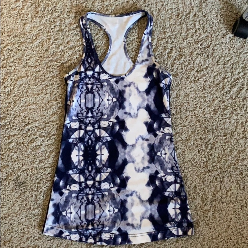 Lululemon tank top